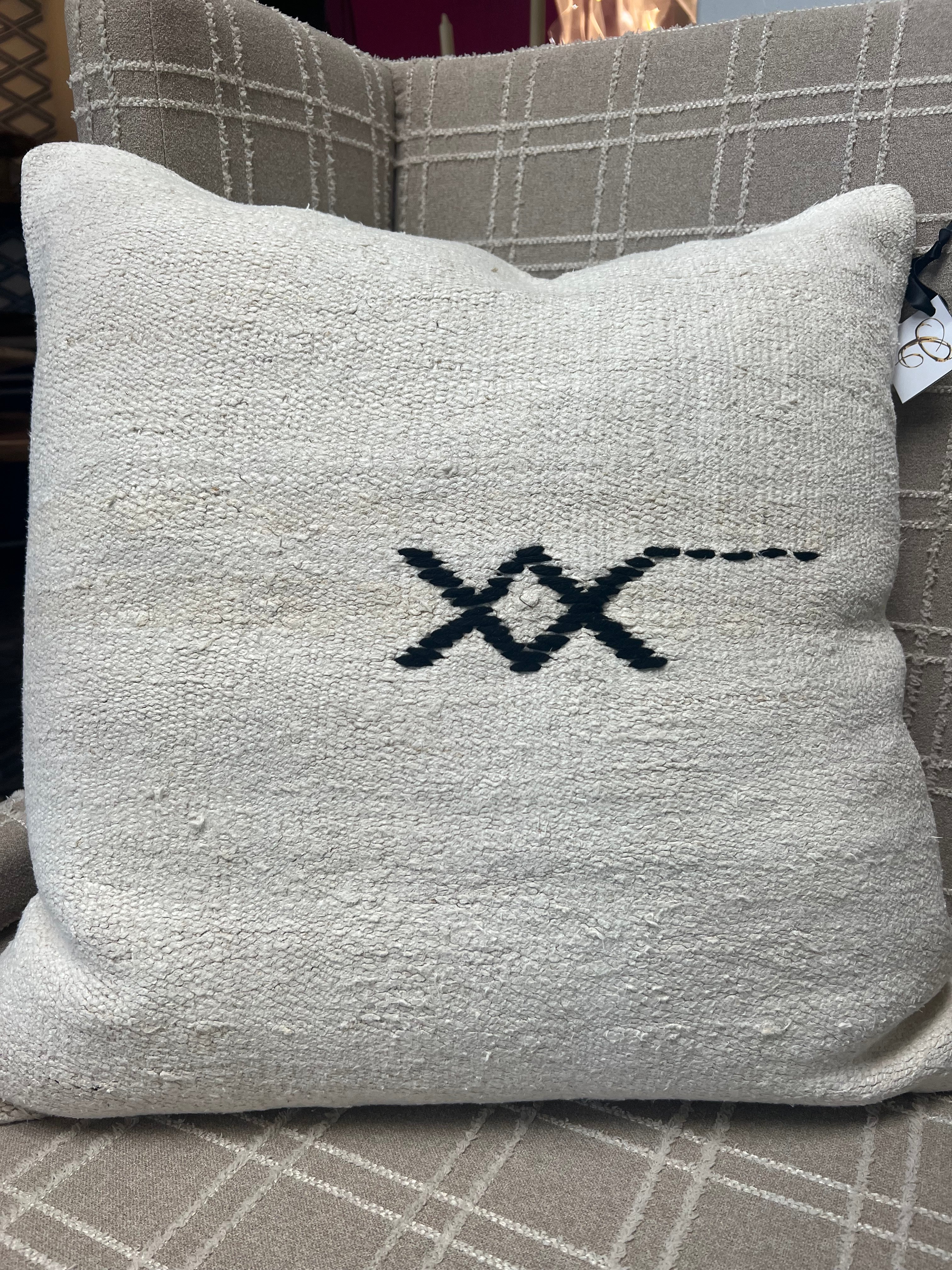 Oversized Turkish Pillow KISSES XX